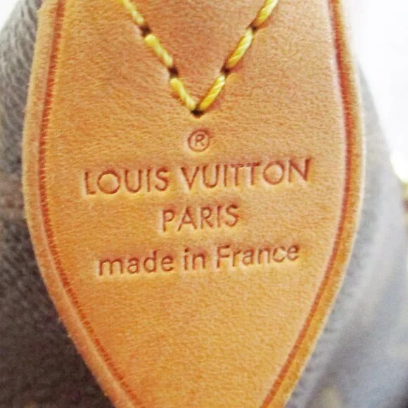 Louis Vuitton Elegant Brown Tote Bag - Picture 11 of 16